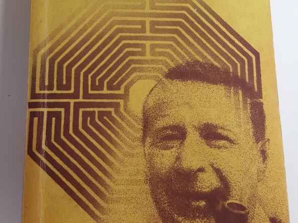 Megrē ceļo / Nabagus nenogalina