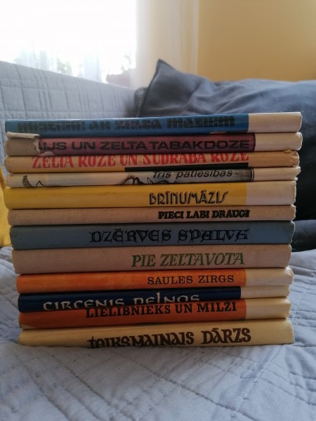 Brīnumzeme Pasaules tautu pasakas - 12 grāmatas