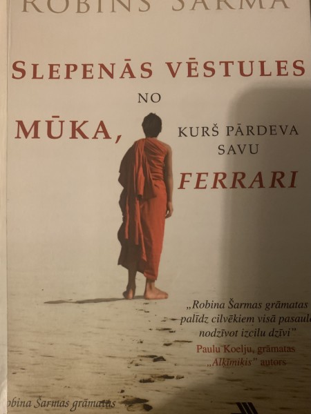 Slepenās vēstules no mūka, kurš pārdeva savu Ferrari