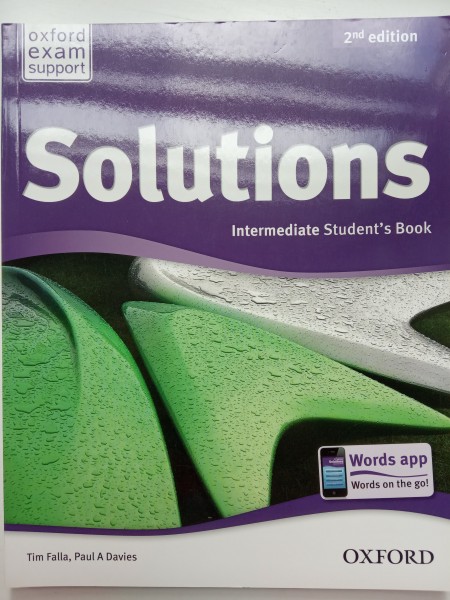 Solutions Intermediate Student,s Book
