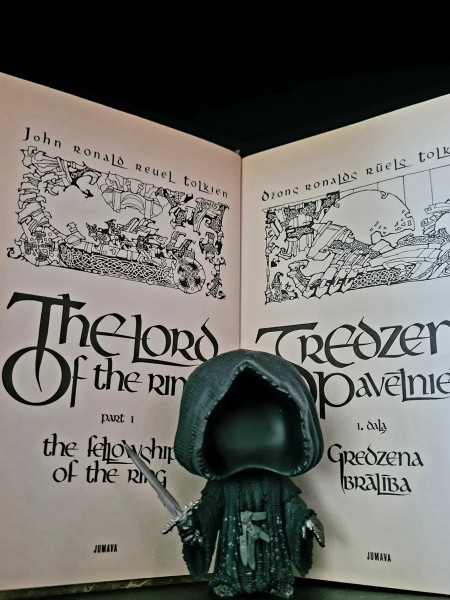 Gredzenu pavēlnieks: Gredzenu brālība