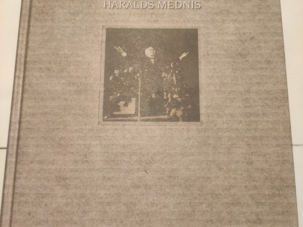 Gaismas pils augšāmcēlējs Haralds mednis