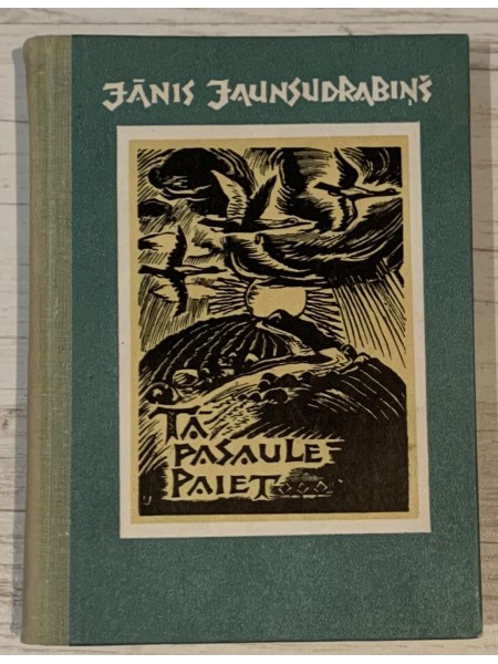 Tā pasaule paiet