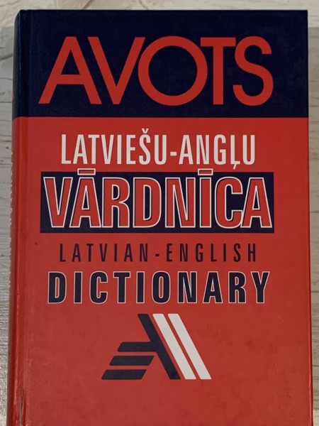 Latviešu-Angļu vārdnīca
