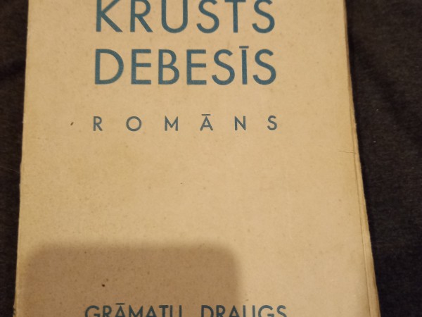 Krusts debesīs