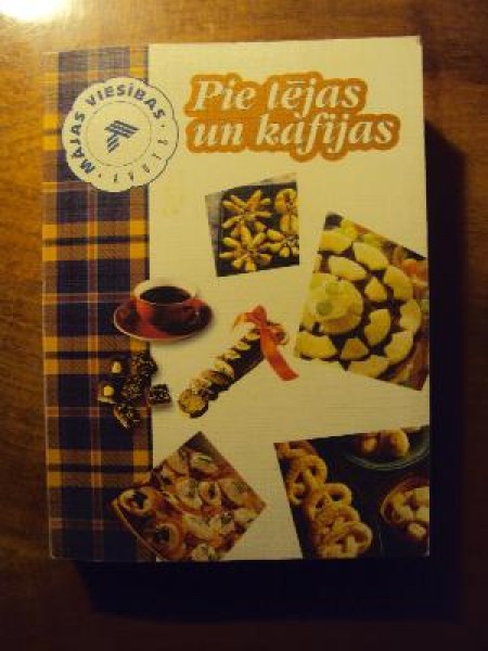 Pie tējas un kafijas