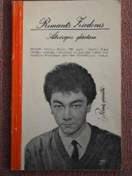 Atvēzējies glāstam