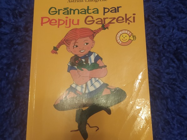Grāmata par Pepiju Garzeķi