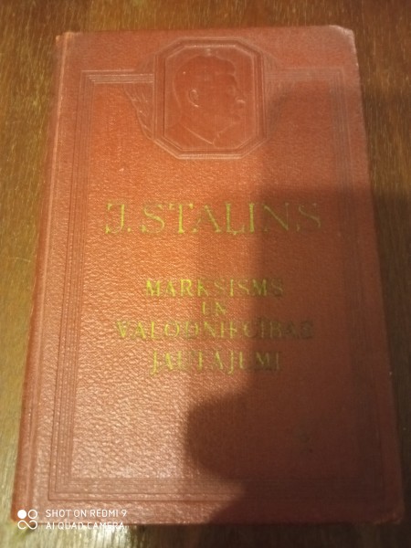 Marksisms un valodniecības jautājumi