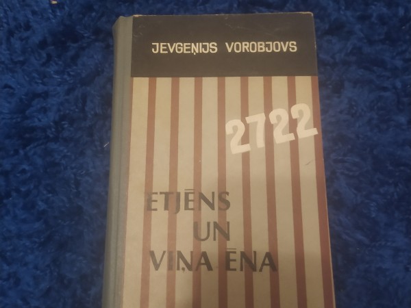 Etjēns un viņa ēna