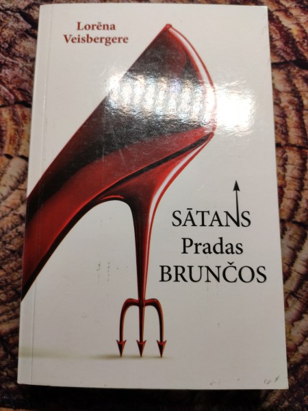 Sātans Pradas brunčos