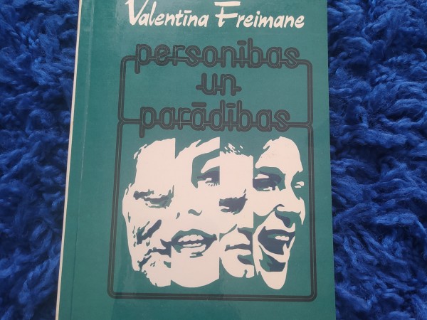 Personības un parādības