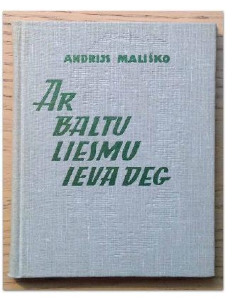 Ar baltu liesmu ieva deg