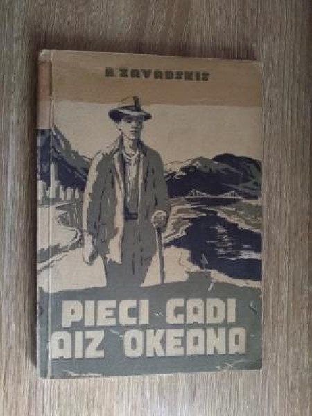 Pieci gadi aiz okeana