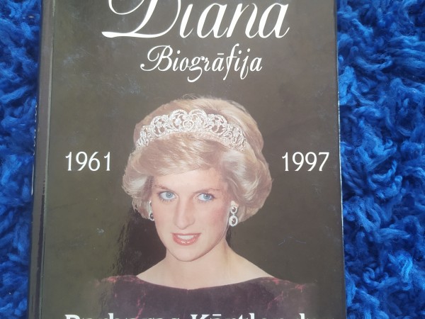 Diāna Biogrāfija