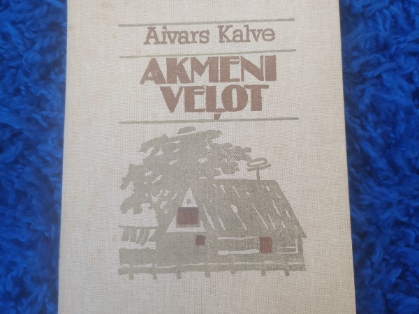 Akmeni veļot