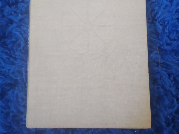 Zem albatrosa spārniem