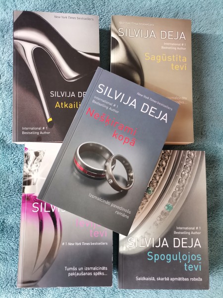 Ievijos tevī, Spoguļojos tevī, Atkailinos tevī, Sagūstīta tevī, Nešķirami kopā