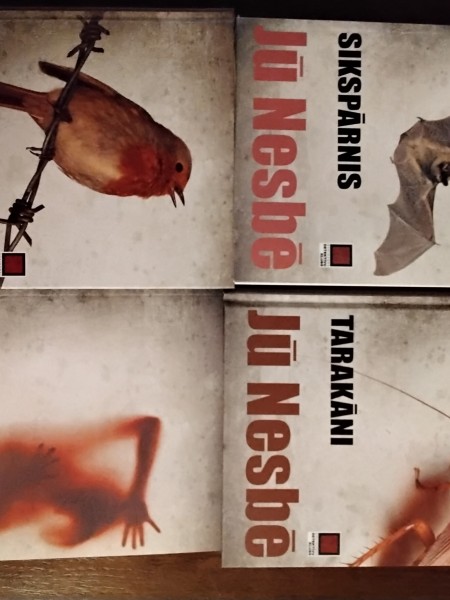 Atriebes dieviete / Sarkankrūtītis / Tarakāni / Sikspārnis