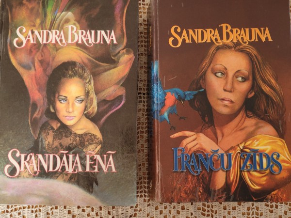 Skandāla ēnā , Franču zīds