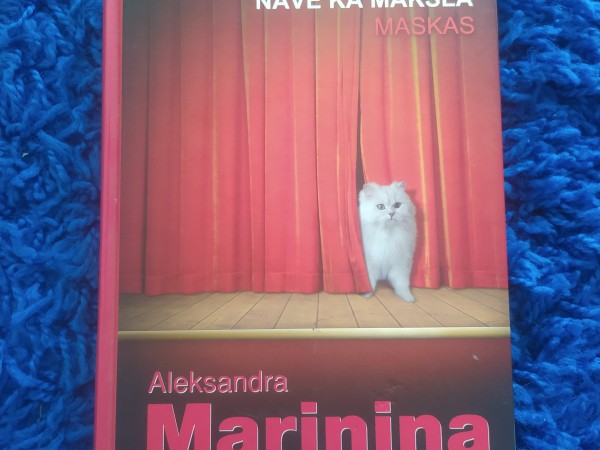 Nāve kā māksla. Maskas