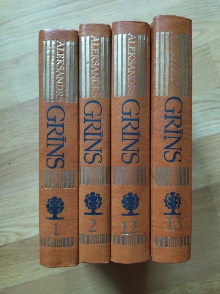 Daiļdarbi un raksti