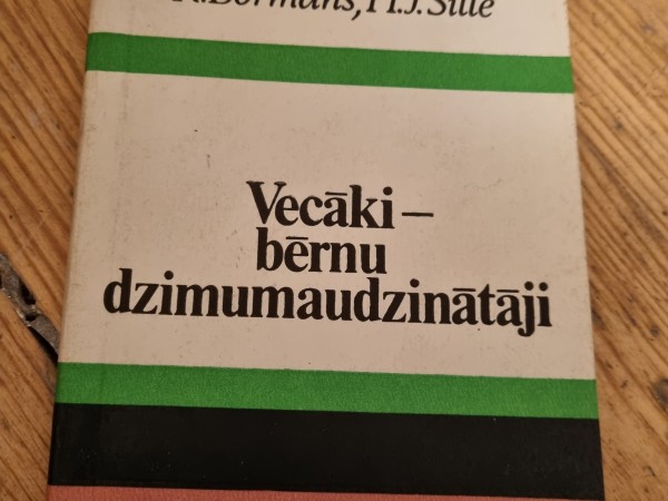 Vecāki-bērnu dzimumaudzinātāji