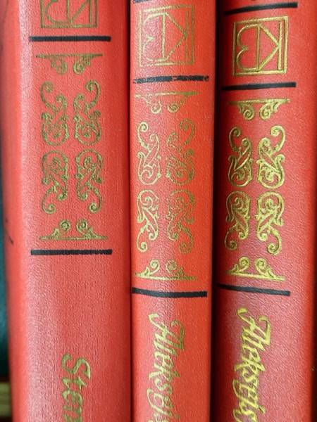 Dažadu autoru darbi