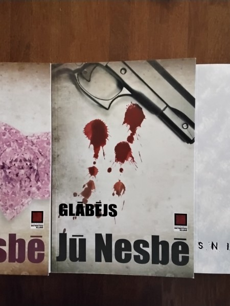 Sātana zvaigzne / Glābējs/ Sniegavīrs