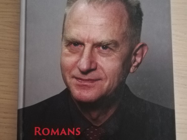 Sirds cilvēks. Romāns Lācis