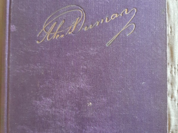 Karalienes kakla rota