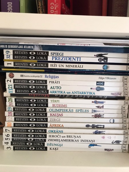 Redzes lokā dažādas