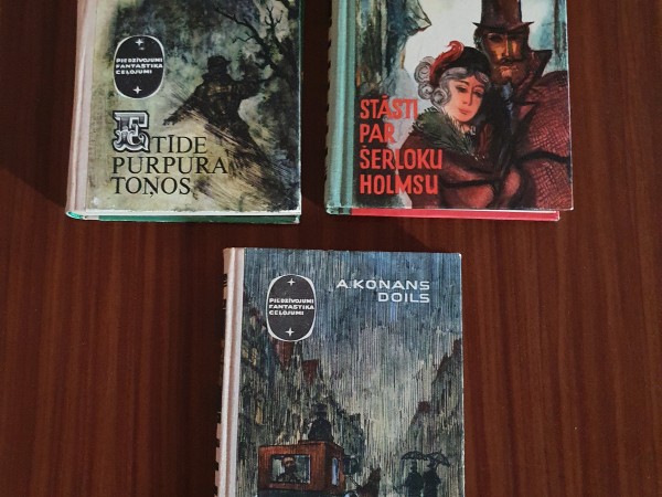 Etīde purpura toņos/Stāsti par Šerloku Holmsu/ Baskervilu suns/