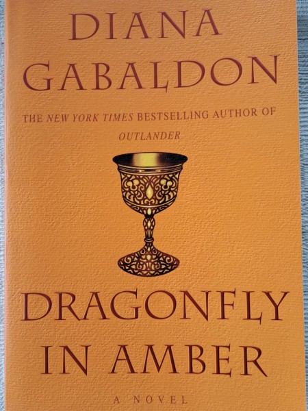 Dragonfly in Amber (Outlander series 2nd book)