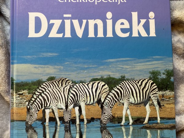 Mana pirmā enciklopēdija Dzīvnieki