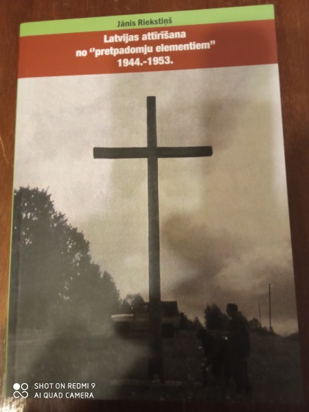 Latvijas attīrīšana no 