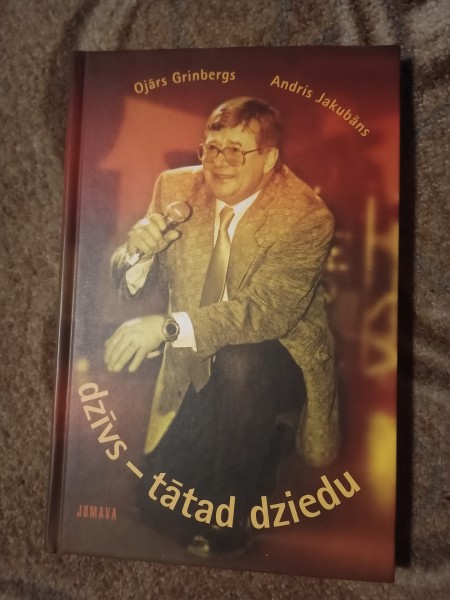 Dzīvs-tātad dziedu