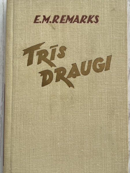Trīs draugi