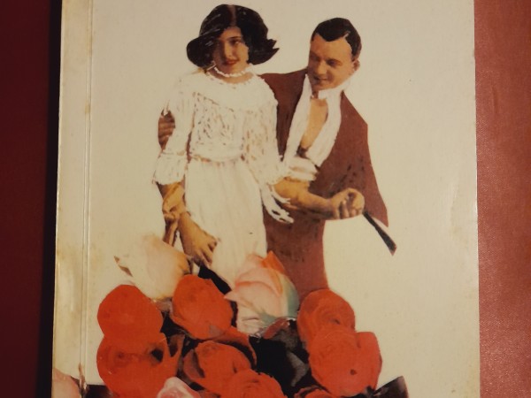 Laimīgās sekretāres mīla. Sirdssmeldze