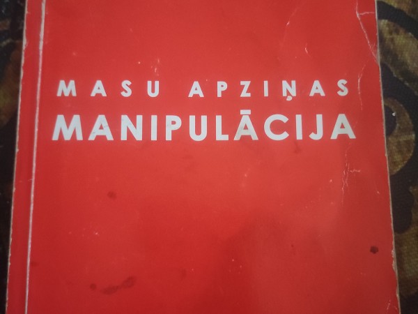 Masu apziņas manipulācija