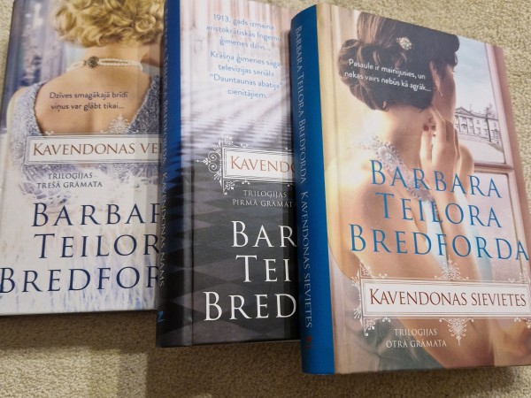 Kavendonas veiksme, Kavendonas nams, Kavendonas sievietes