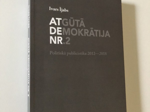 Atgūtā demokrātija 2