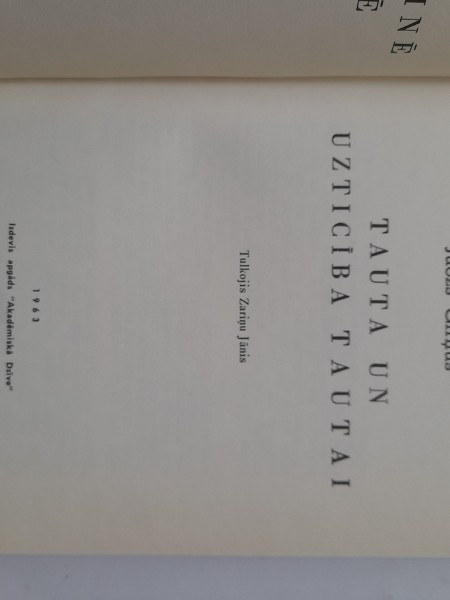 Tautai un uzticība tautai