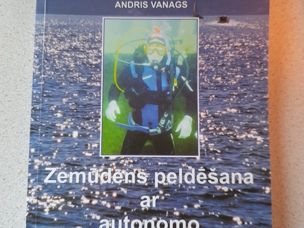 Zemūdens peldēšana ar autonomo elpošanas aparātu