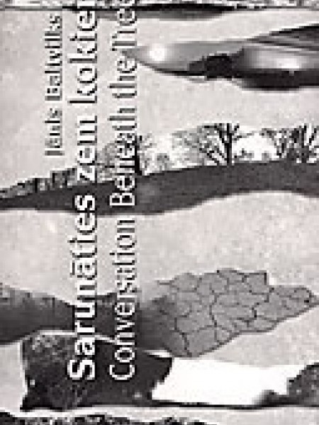 Sarunāties zem kokiem