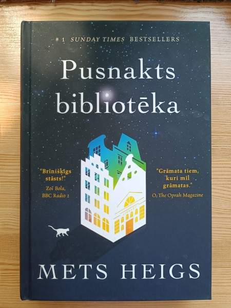 Pusnakts bibliotēka