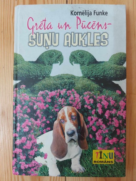 Grēta un Pūcēns - suņu aukles