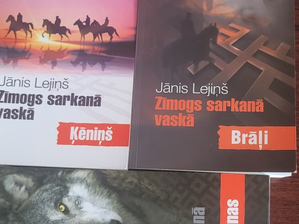 Zimogs sarkanā vaskā  Triloģija