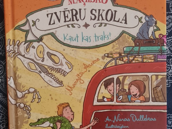 Maģisko zvēru skola.