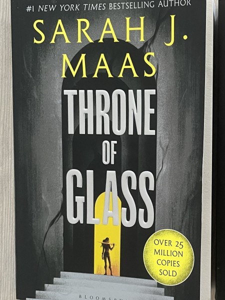 Throne of glass